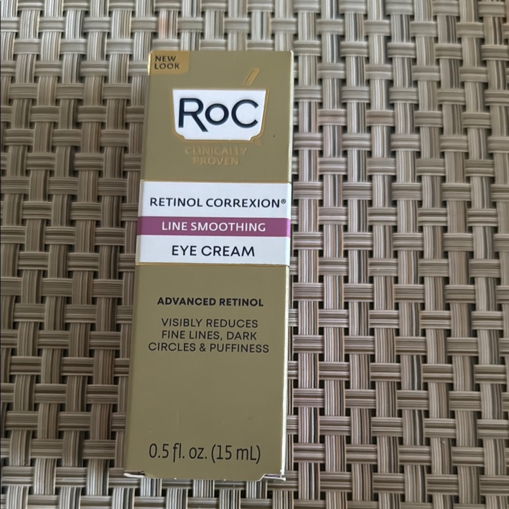 Gold Eye Cream for Smoothing and Anti-Aging